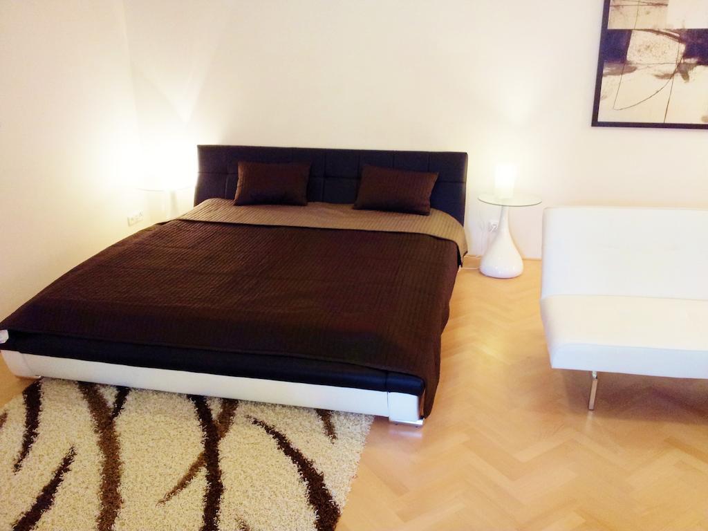 Selinor Old Town Apartments Prague Bilik gambar