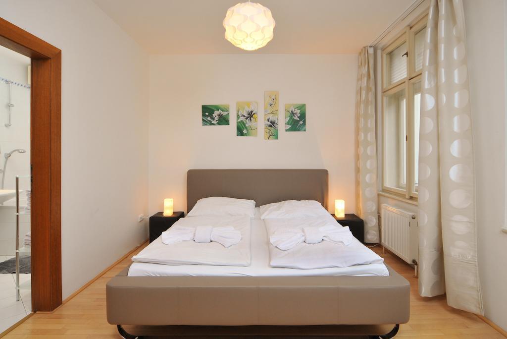 Selinor Old Town Apartments Prague Bilik gambar